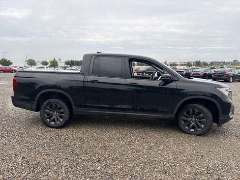 Used 2023 Honda Ridgeline Sport image 12