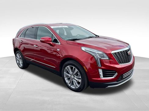 Used 2024 Cadillac XT5 Premium Luxury w/ LPO, Floor Liner Package AWD/4WD image 7