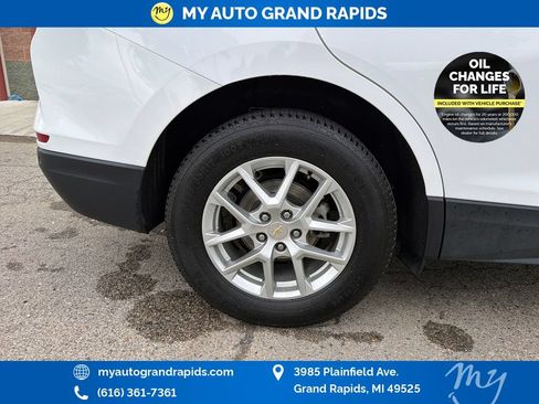 Used 2024 Chevrolet Equinox LT AWD/4WD image 32