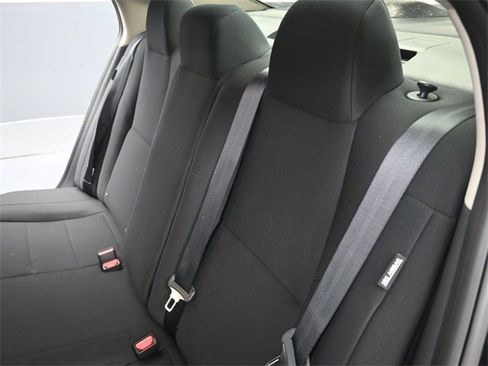 Used 2025 Nissan Sentra S image 23