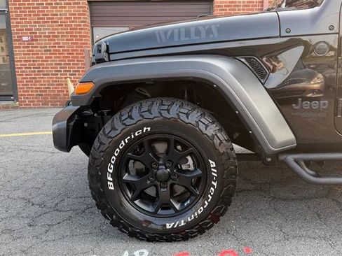 Used 2021 Jeep Wrangler Unlimited Sport AWD/4WD image 5