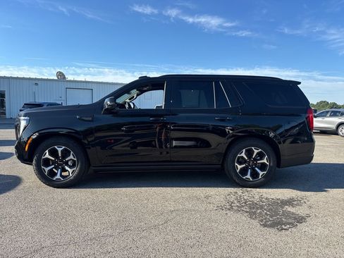 New 2026 GMC Yukon AT4 w/ AT4 Premium Plus Package AWD/4WD image 3