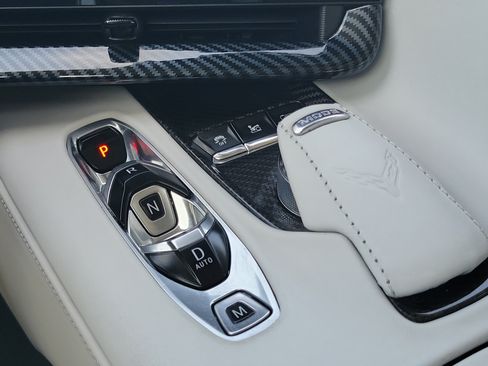 Used 2020 Chevrolet Corvette Stingray Premium Cpe w/ 3LT Preferred Equipment Group RWD image 30