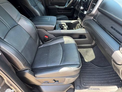 Used 2024 RAM 3500 Limited AWD/4WD image 16