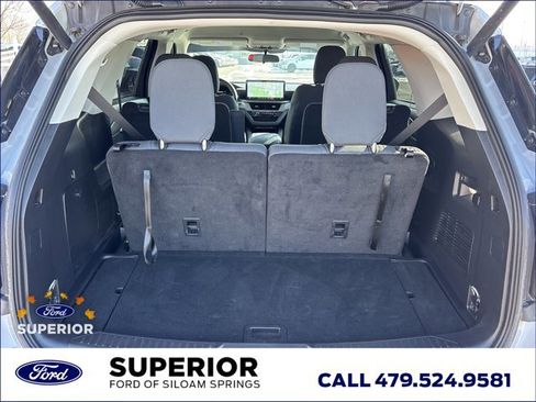 Used 2025 Ford Explorer Active image 8