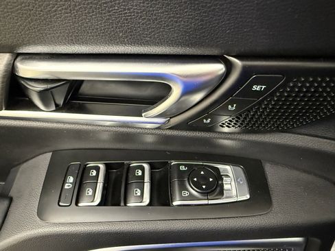 Used 2022 Kia Telluride SX w/ SX Prestige Package image 11