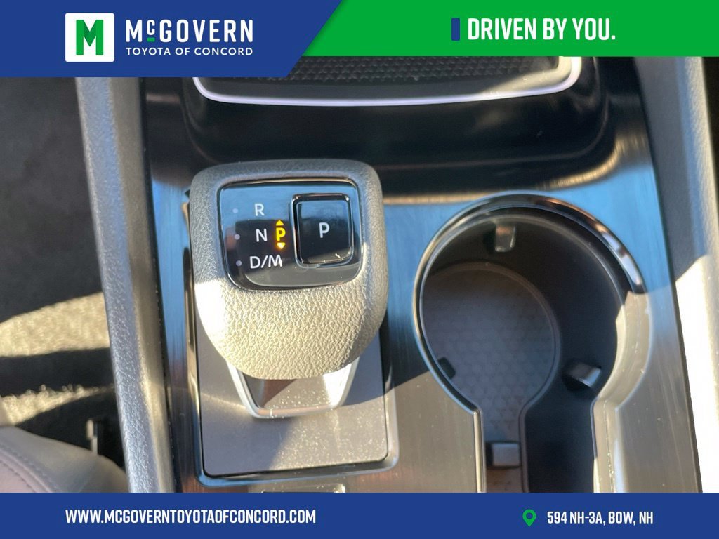 Used 2024 Nissan Rogue SL AWD/4WD image 24