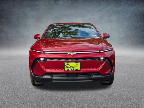 New 2026 Chevrolet Equinox EV LT image 9