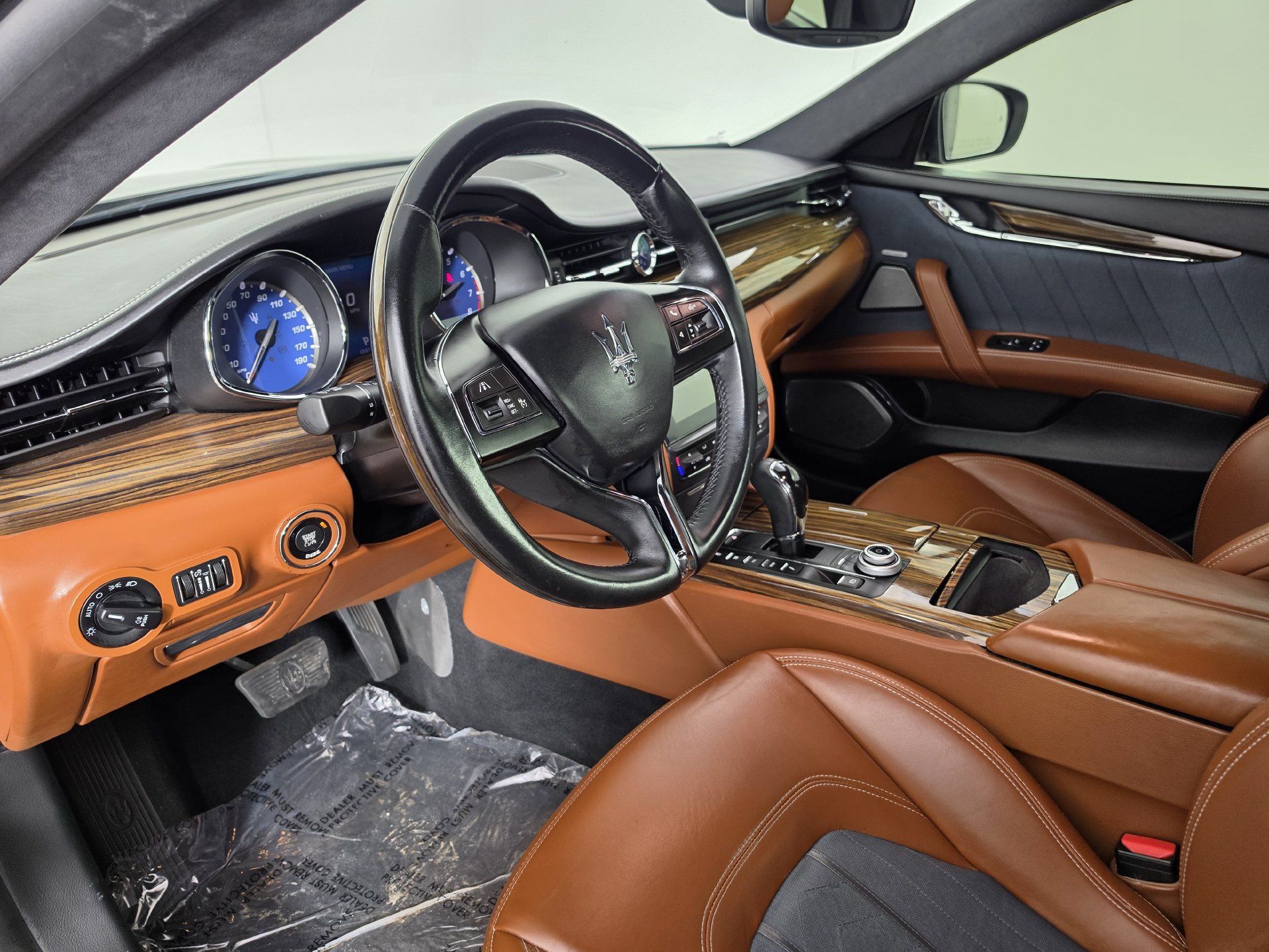 Used 2017 Maserati Quattroporte S GranLusso RWD image 2