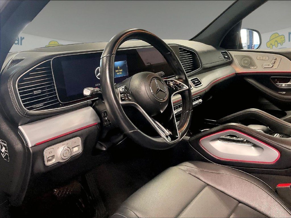 Used 2025 Mercedes-Benz GLS 450 4MATIC image 8