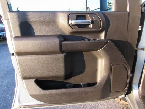 Used 2024 GMC Sierra 2500 Pro w/ Convenience Package image 10