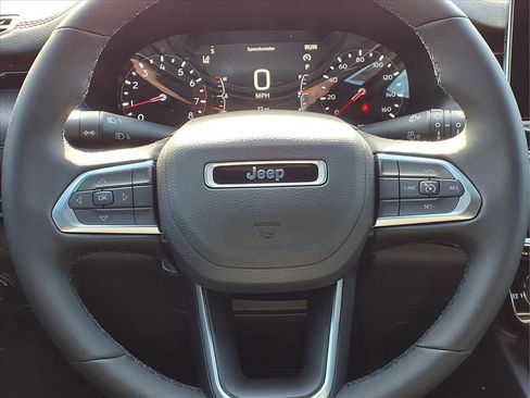 New 2026 Jeep Compass Latitude image 20