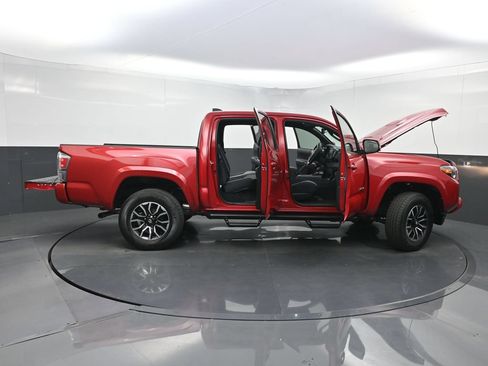 Used 2023 Toyota Tacoma TRD Sport w/ Advanced Technology Package AWD/4WD image 35