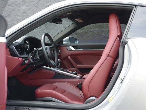 Certified 2023 Porsche 911 Carrera GTS image 15