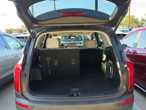 Used 2020 Kia Telluride EX FWD image 21