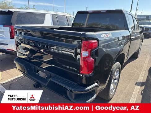 Used 2021 Chevrolet Silverado 1500 Custom image 3