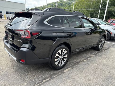 Used 2023 Subaru Outback Limited AWD/4WD image 5