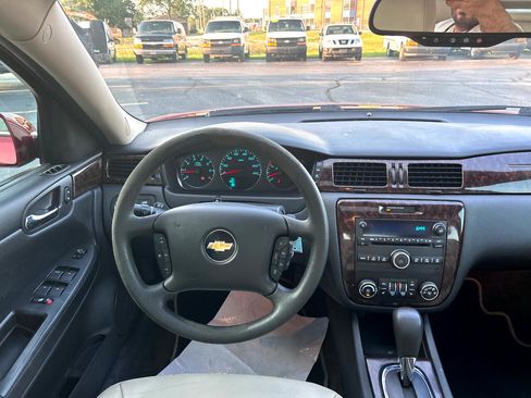 Used 2015 Chevrolet Impala LTZ image 13