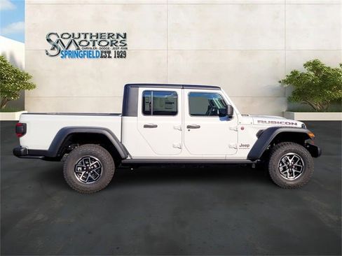 New 2025 Jeep Gladiator Rubicon w/ Convenience Group image 6