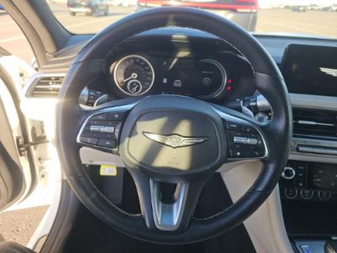 Used 2025 Genesis G70 2.5T RWD image 6