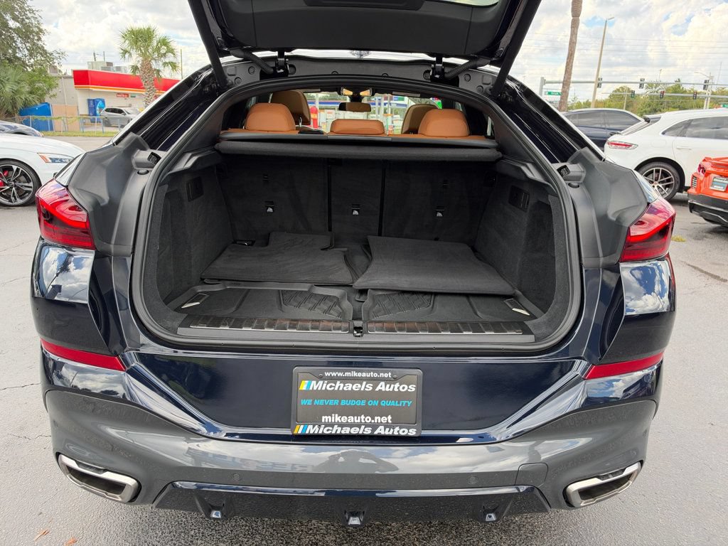 Used 2023 BMW X6 M50i w/ Parking Assistance Package AWD/4WD image 29