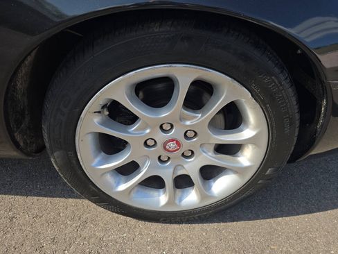 Used 2000 Jaguar XK8 Convertible RWD image 17
