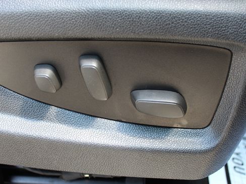 Used 2015 GMC Yukon XL Denali w/ Touring Package image 26