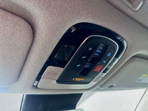 Used 2023 Hyundai Palisade Limited image 35