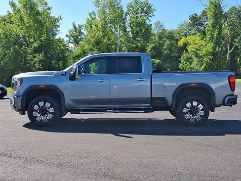Used 2024 GMC Sierra 2500 Denali w/ Denali Reserve Package AWD/4WD image 4