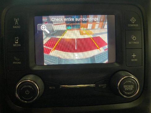 Used 2021 RAM 2500 Big Horn image 23