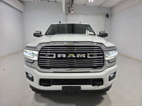 Used 2022 RAM 2500 Laramie AWD/4WD image 2