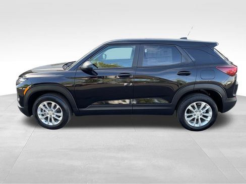 New 2026 Chevrolet TrailBlazer LS w/ LS Convenience Package AWD/4WD image 2