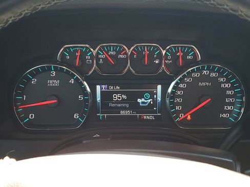 Certified 2019 GMC Yukon SLE w/ SLE Value Package AWD/4WD image 12