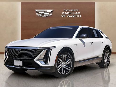 Certified 2024 Cadillac Lyriq Luxury AWD/4WD image 1