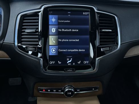 Used 2017 Volvo XC90 T6 Inscription w/ Vision Package AWD/4WD image 18