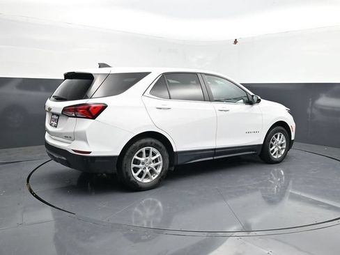 Used 2024 Chevrolet Equinox LT AWD/4WD image 9