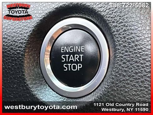 Used 2024 Toyota Corolla SE w/ SE Premium Package FWD image 32