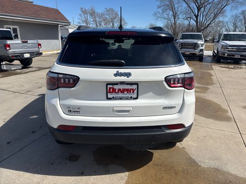 Used 2019 Jeep Compass Latitude w/ Cold Weather Group image 4