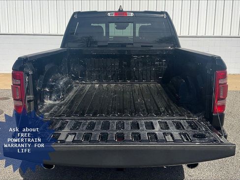 Used 2022 RAM 1500 Laramie AWD/4WD image 40