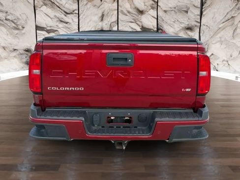 Used 2021 Chevrolet Colorado Z71 AWD/4WD image 6