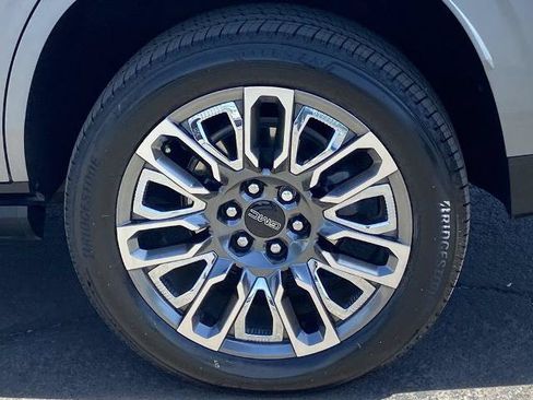 Used 2023 GMC Yukon Denali Ultimate w/ LPO, Floor Liner Package AWD/4WD image 30