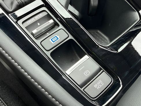 Used 2024 Honda Accord Touring image 31