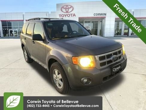 Used 2010 Ford Escape XLT image 1