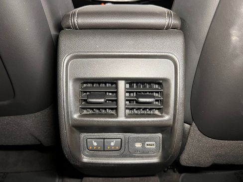 Used 2024 Cadillac XT4 Premium Luxury w/ Technology Package image 12