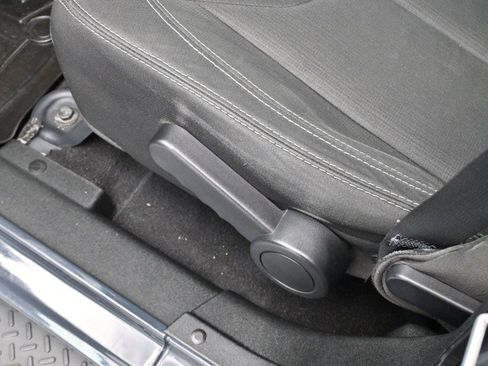 Used 2017 Jeep Wrangler Unlimited Sahara w/ Connectivity Group image 13