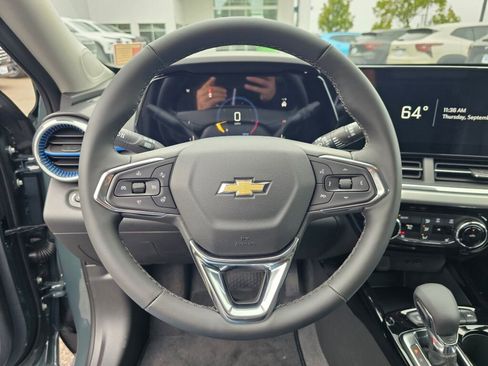 New 2026 Chevrolet Trax LT w/ Driver Confidence Package image 10