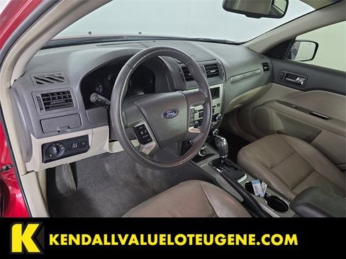 Used 2010 Ford Fusion SEL image 4