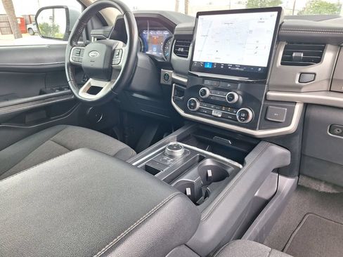 Used 2024 Ford Expedition Max XLT RWD image 29