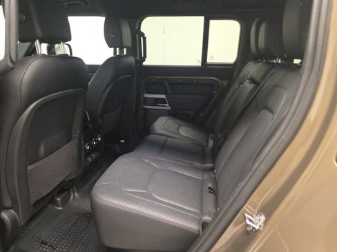Used 2024 Land Rover Defender 110 S AWD/4WD image 10