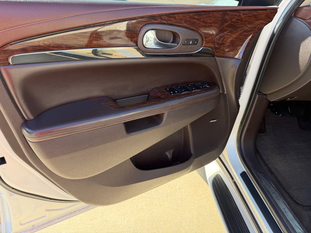 Used 2013 Buick Enclave Premium FWD image 28